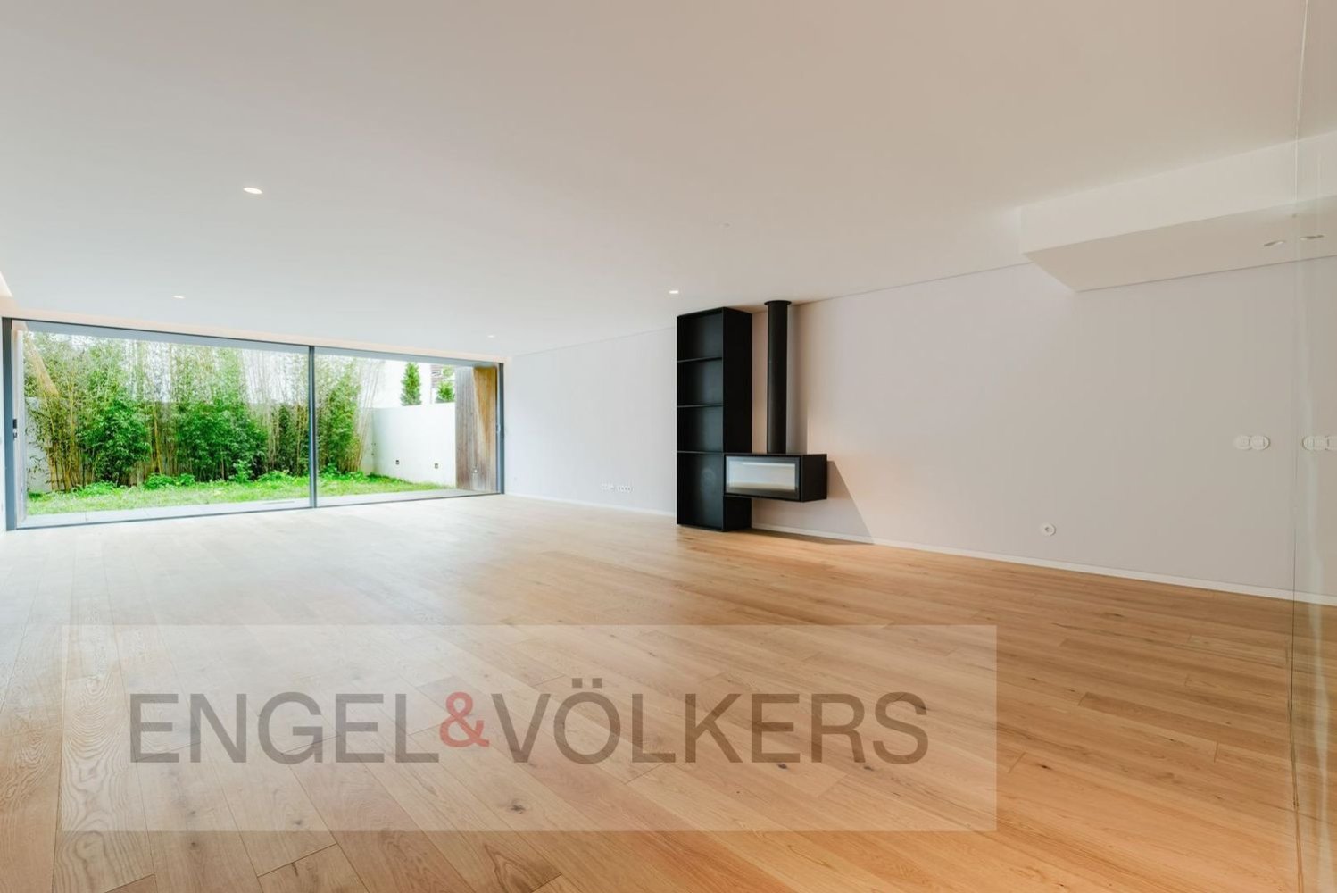 5 bedrooms House in Porto, Portugal No. 15316