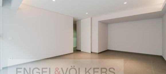 5 bedrooms House in Porto, Portugal No. 15316 20