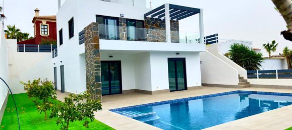 4 bedrooms Villa in Ciudad Quesada, Spain No. 32510 3