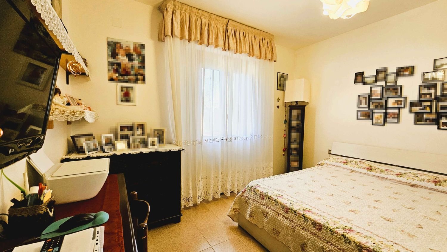 6 rooms Apartment in Arezzo, Italy No. 70402