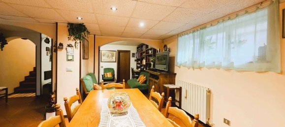 6 rooms Apartment in Arezzo, Italy No. 70402 20