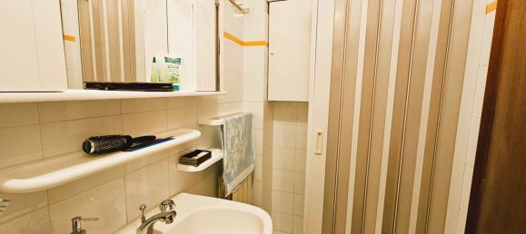 6 rooms Apartment in Arezzo, Italy No. 70402 18