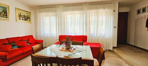 6 rooms Apartment in Arezzo, Italy No. 70402 7