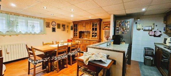 6 rooms Apartment in Arezzo, Italy No. 70402 22