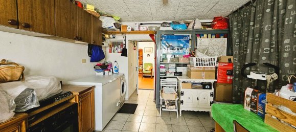 6 rooms Apartment in Arezzo, Italy No. 70402 17