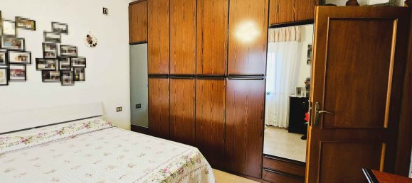 6 rooms Apartment in Arezzo, Italy No. 70402 13