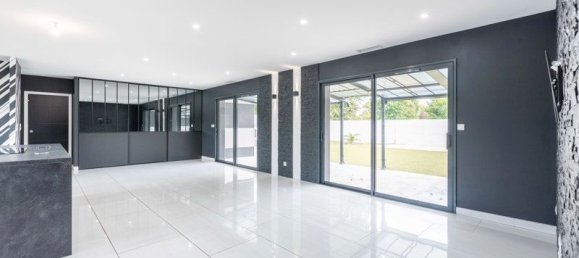 3 غرف نوم منزل في Saint-Pierre-du-Mont, France رقم 294622 3