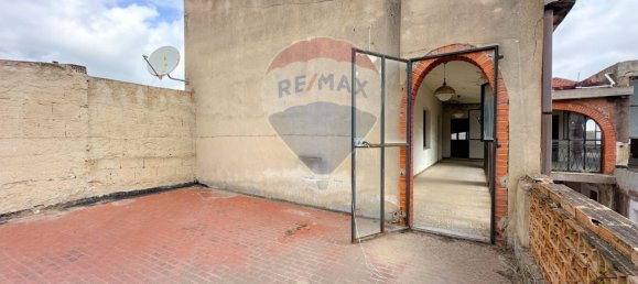 5 bedrooms House in Capoterra, Italy No. 327983 12