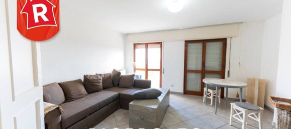2 bedrooms Penthouse in Lecce, Italy No. 137948 2