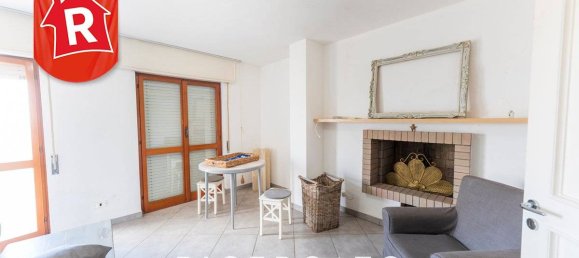 2 bedrooms Penthouse in Lecce, Italy No. 137948 3