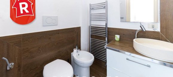 2 bedrooms Penthouse in Lecce, Italy No. 137948 7