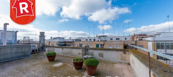 2 bedrooms Penthouse in Lecce, Italy No. 137948 15