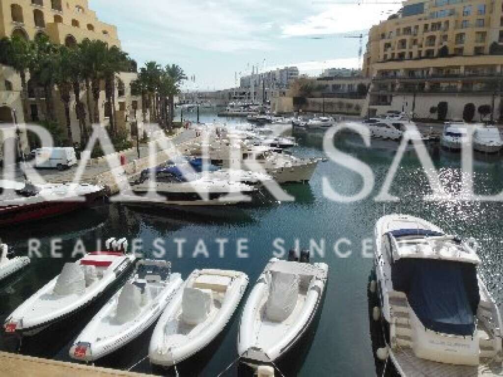 3 chambres Appartement à Saint Julian's, Malta No. 9515