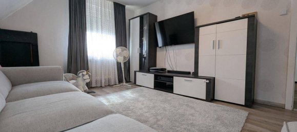 Квартира с 4 комнатами в Швебиш Халль, Германия № 321555 2