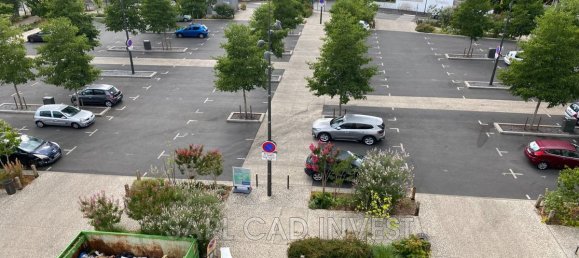 Studio à Tours, France No. 327665 2