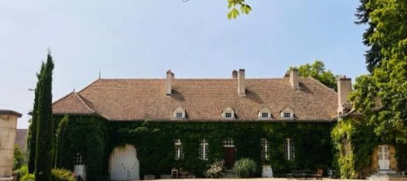 Casa de 5 dormitorios en Beaune, France No. 258672 2
