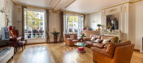 Квартира с 3 спальнями в Париж, Франция № 184757 4