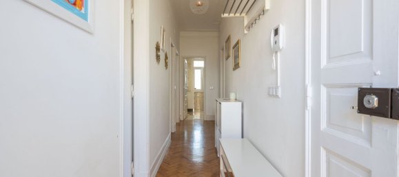 9 bedrooms Building in Lisbon, Portugal No. 51311 6