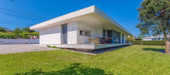 3 bedrooms House in Lousada, Portugal No. 19249 29