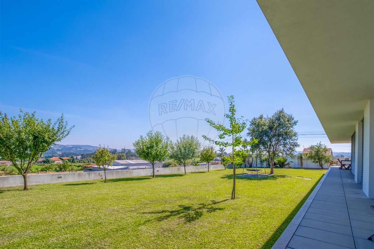 3 bedrooms House in Lousada, Portugal No. 19249