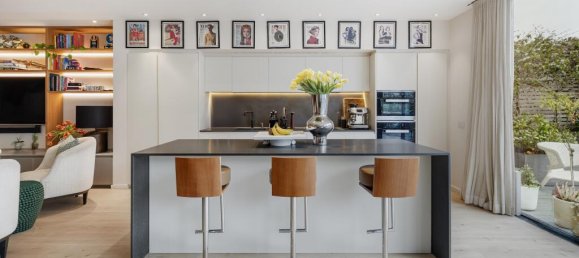 4 bedrooms Apartment in London, United Kingdom No. 13199 6