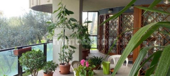 3 Schlafzimmer Wohnung in Rome, Italy, Nr. 276383 3