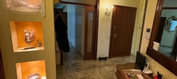 Apartamento de 6 habitaciónes en Bassano del Grappa, Italy No. 159312 3