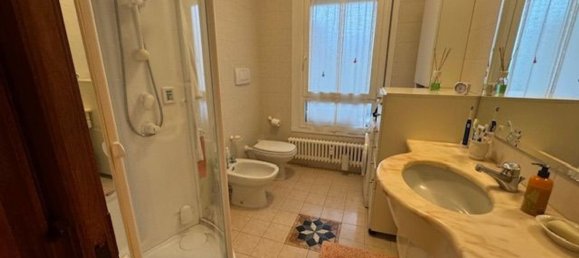 Apartamento de 6 habitaciónes en Bassano del Grappa, Italy No. 159312 9