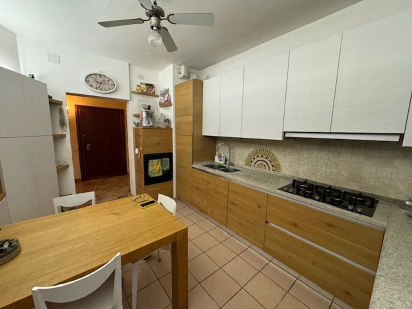 Apartamento de 6 habitaciónes en Bassano del Grappa, Italy No. 159312