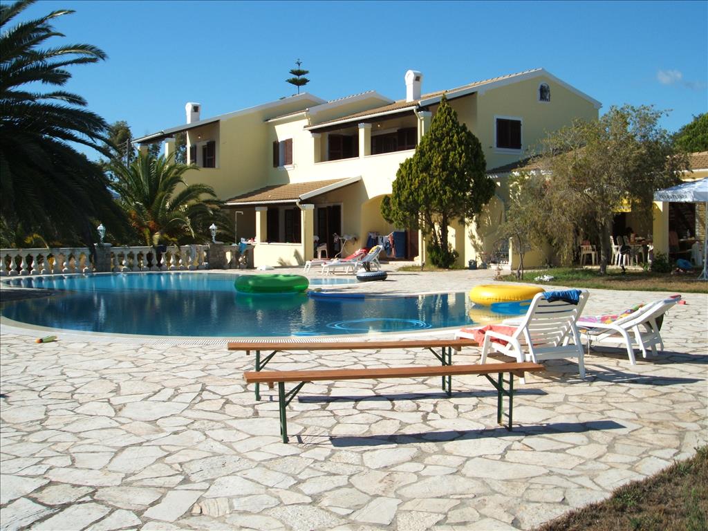 5 chambres villa à vendre à Corfu, Central Corfu and Diapontian Islands, Corfu, Ionian Islands, Peloponnese, Western Greece and the Ionian, Greece № 7651
