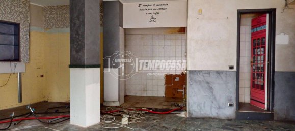 1 room Commercial property in Turin, Italy No. 322042 6