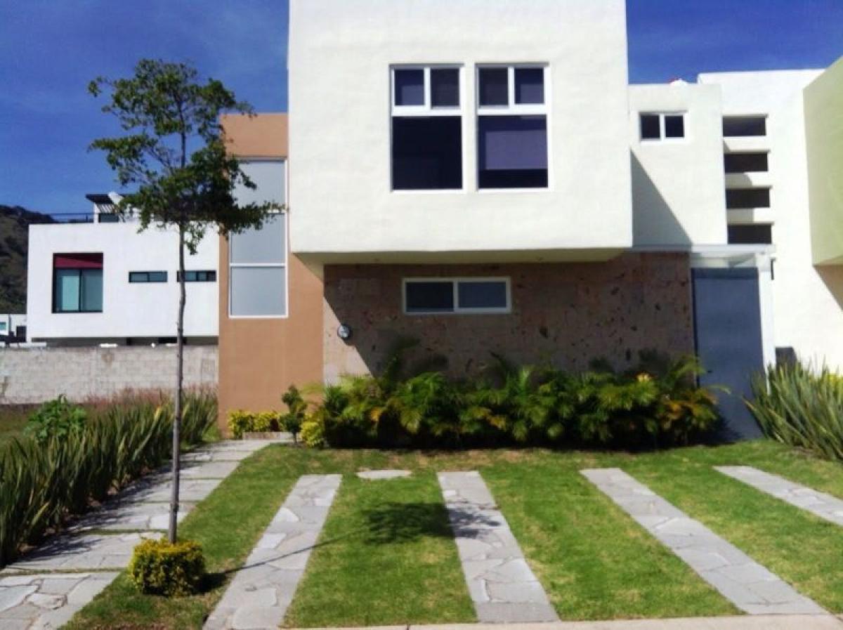 Casa de 3 dormitorios en Tlajomulco de Zúñiga, Mexico No. 153510