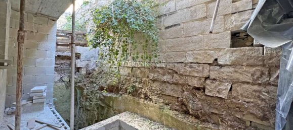 137m² Shop in Birkirkara, Malta No. 13474 2