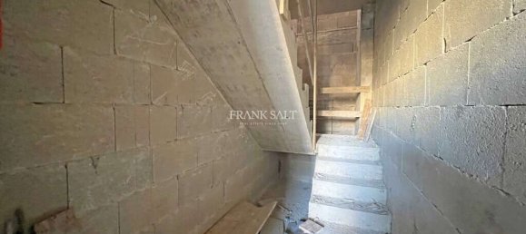 137m² Shop in Birkirkara, Malta No. 13474 4