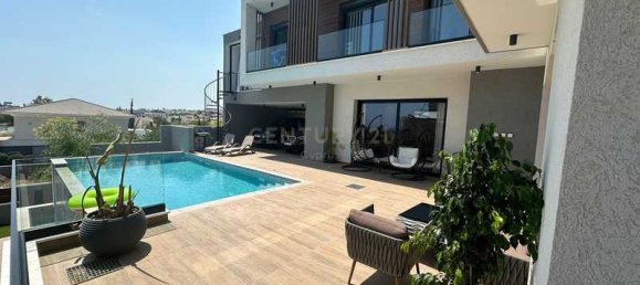 5 bedrooms Villa in Agios Athanasios, Cyprus No. 18934 31