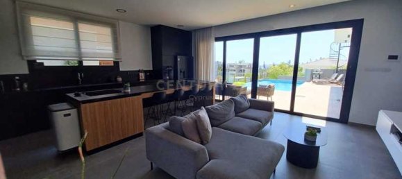 5 bedrooms Villa in Agios Athanasios, Cyprus No. 18934 12