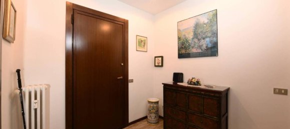 3-salle Appartement à Brugherio, Italy No. 36855 46