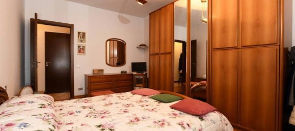 3-salle Appartement à Brugherio, Italy No. 36855 14