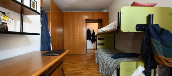 3-salle Appartement à Brugherio, Italy No. 36855 17