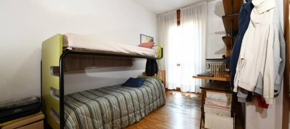 3-salle Appartement à Brugherio, Italy No. 36855 23