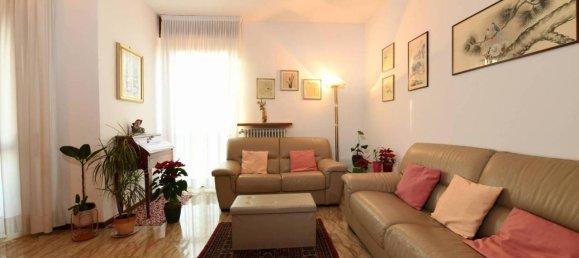 3-salle Appartement à Brugherio, Italy No. 36855 57