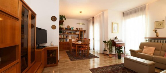 3-salle Appartement à Brugherio, Italy No. 36855 52