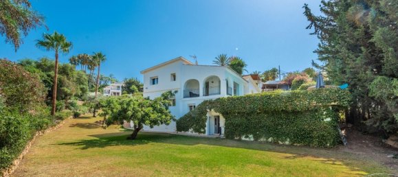4 bedrooms House in Marbella, Spain No. 128053 3