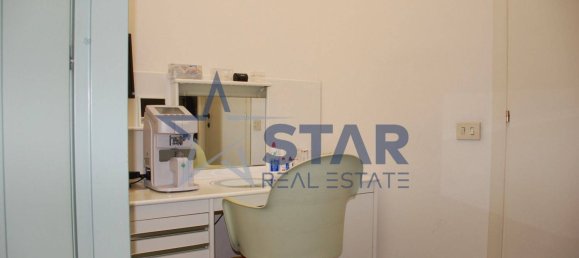 Коммерческая недвижимость с 2 комнатами в Чинизелло Бальсамо, Италия № 184131 5