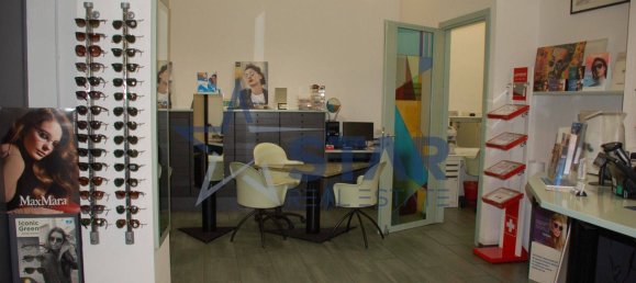 Коммерческая недвижимость с 2 комнатами в Чинизелло Бальсамо, Италия № 184131 15