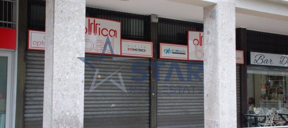 Коммерческая недвижимость с 2 комнатами в Чинизелло Бальсамо, Италия № 184131 2