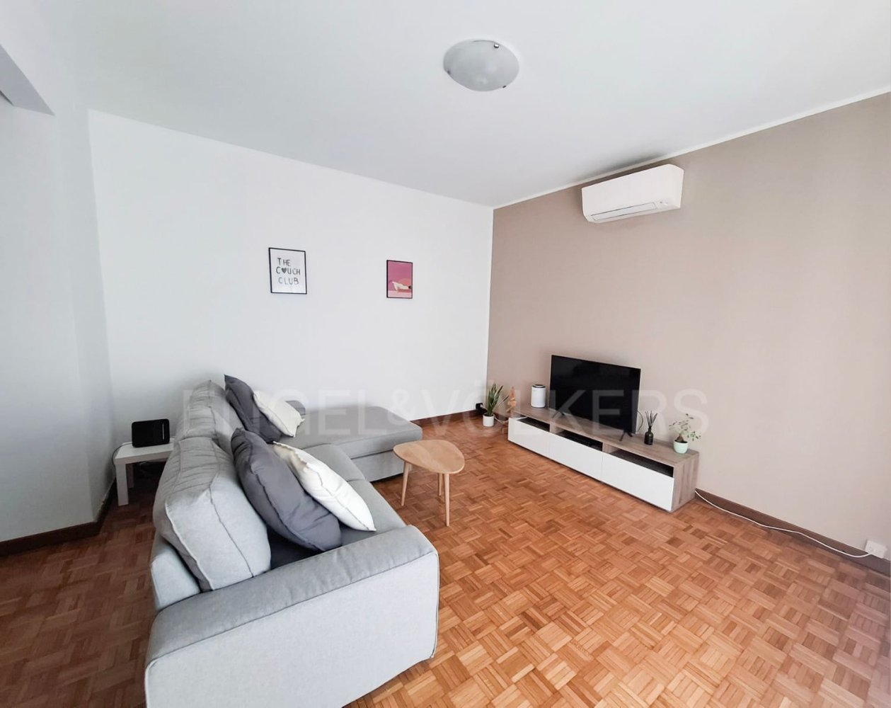 4 bedrooms Apartment in Milan, Italy No. 366462