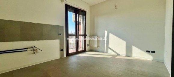 2 chambres Appartement à Caravaggio, Italy No. 103360 3