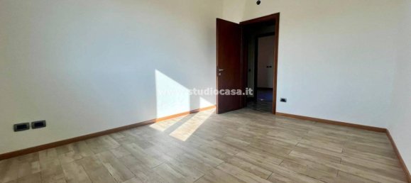 2 chambres Appartement à Caravaggio, Italy No. 103360 11