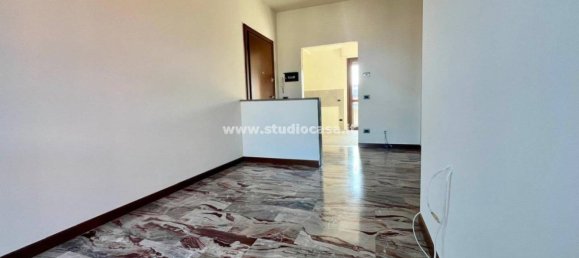 2 chambres Appartement à Caravaggio, Italy No. 103360 4